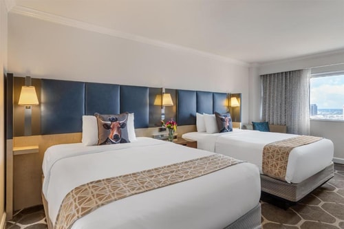 King Or Twin Room Near Consulate Of Argentina HOU 2 Luxury Bookings