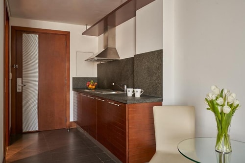 Studio King Or Twin Near Al Wasl Center 3 Luxury Bookings