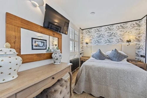 Double Room Near PureGym London Bayswater LON Luxury Bookings