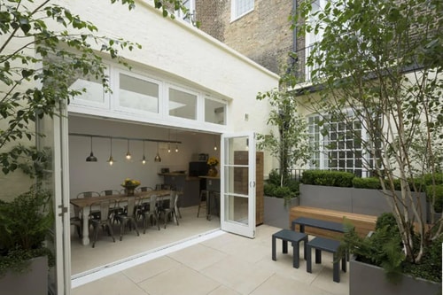 Queen Room Near Montagu Square Garden LON 11 Luxury Bookings