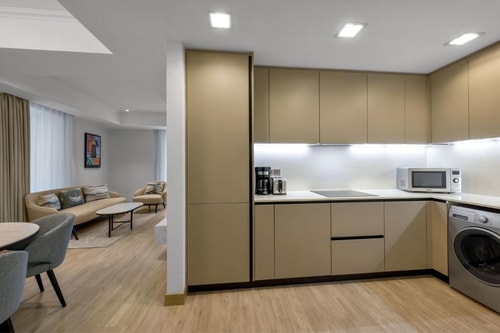2 Bedroom Suite Near Doha Bank Dubai 5 Luxury Bookings