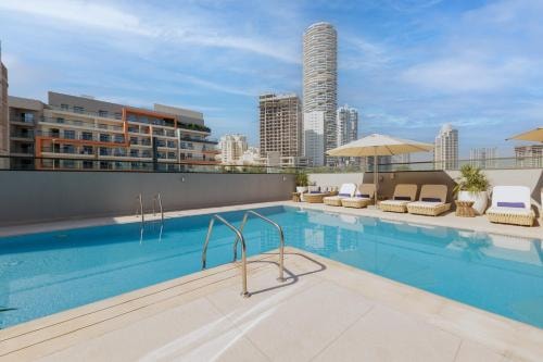 King Or Twin Room Near Yas Community Park JVC 15 Luxury Bookings