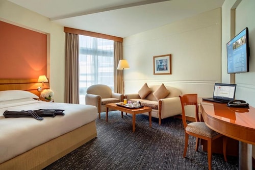 Deluxe Suite Near Port Saeed Plaza Dubai 1 Luxury Bookings