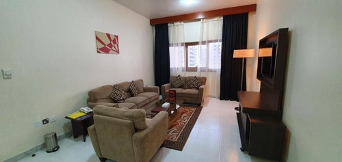Two Bedroom Apartment Near Electra Park 6 Luxury Bookings
