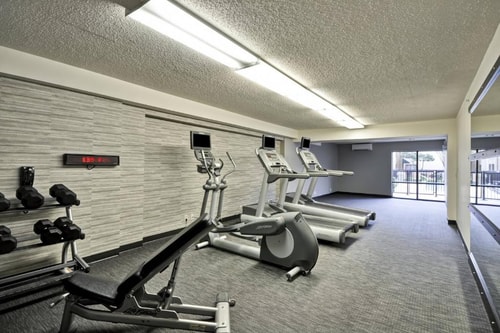 King Room Near Terry Hershey Park HOU 12 Luxury Bookings
