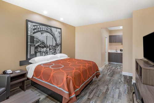 King Studio Near Nancy Buquoi Adleman Memorial HOU 1 Luxury Bookings