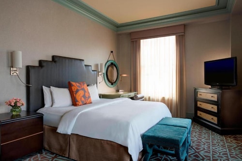 Queen Room Near To Market Square Park HOU Luxury Bookings