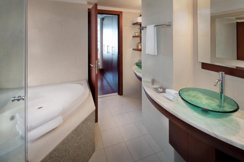 Two Bedroom Residence Near Dubai Sports World 6 Luxury Bookings
