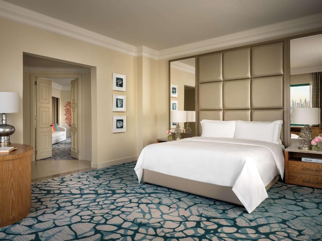 Skyline Suite At Palm Jumeirah Beach Luxury Bookings