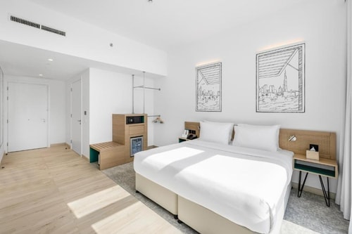 Standard King Room Near Grace Residency Luxury Bookings