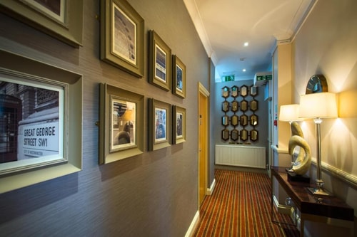 Standard Double Room Near Ecclestone Square LON 7 Luxury Bookings