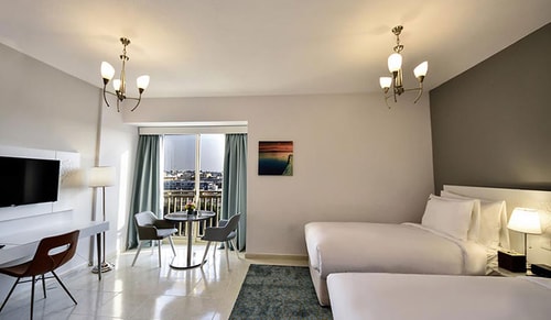 King Studio Near The American Medical Center RAS 2 Luxury Bookings