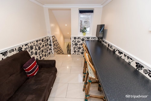 Double Or Twin Room Near Big Picture LON 14 Luxury Bookings