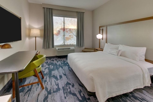 Guest Room Near Health Care Profession College HOU Luxury Bookings