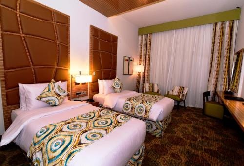 Standard King Or Twin Room Near Baniyas Square 1 Luxury Bookings