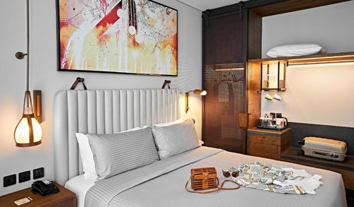 Deluxe Room Near The Paragon Tower Dubai 2 Luxury Bookings