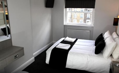 Double Room Near Norfolk Square Garden LON 4 Luxury Bookings
