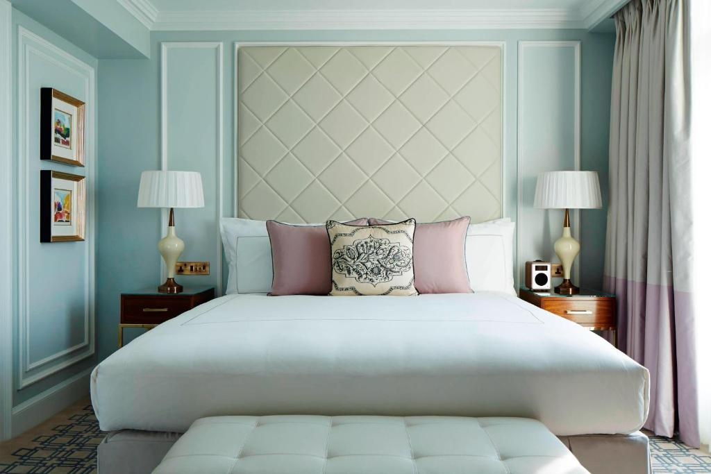 Deluxe Room Near Virgin Active LON Luxury Bookings
