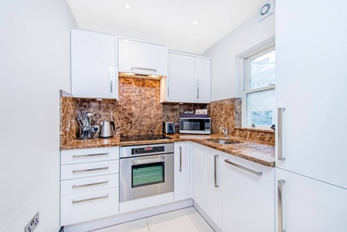 Studio Apartment Near Queens Gate School LON 4 Luxury Bookings