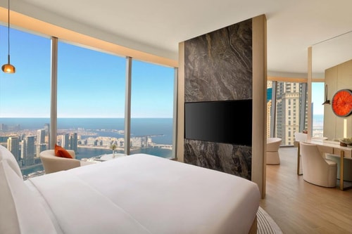 One Bedroom King Suite Near To Skydive Dubai Luxury Bookings