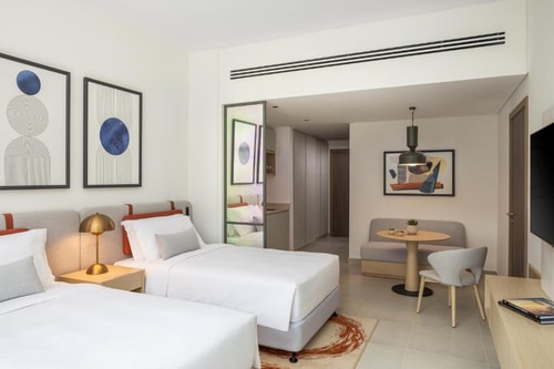 King Or Twin Studio Apartment Near Al Saadiyat 4 Luxury Bookings
