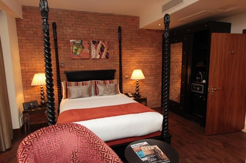 Standard Double Room Near Spanish Express LON 1 Luxury Bookings