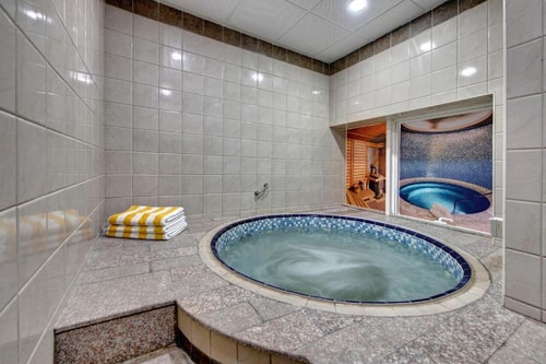 Deluxe King Or Twin Room Near Ansar Mall 15 Luxury Bookings