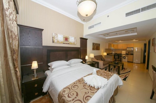 Studio Apartment Near Mall Of Emirates 3 Luxury Bookings