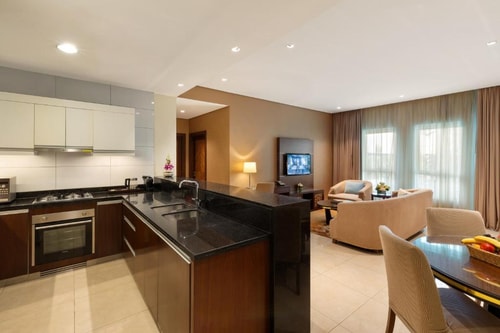 Two Bedroom Apartment City View Near Bay Square 5 Luxury Bookings