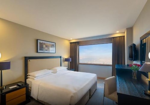 Luxury 4 Bedroom Apartment Near Gold Souk Metro 2 Luxury Bookings