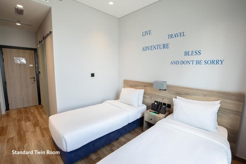 Deluxe King Or Twin Room Near Riah Towers Dubai 3 Luxury Bookings