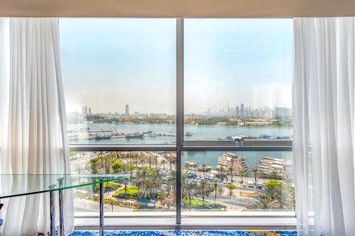 Executive King Room Near Falcon Tower Deira 2 Luxury Bookings