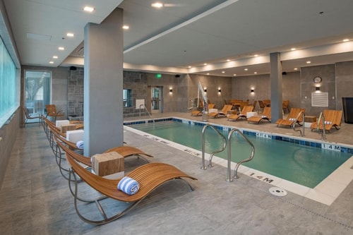 King Room Near Chipotle Mexican Grill DAL 15 Luxury Bookings