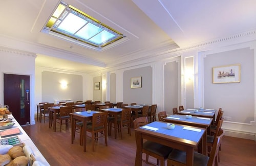 Double Room Near The Cartoon Museum LON 7 Luxury Bookings