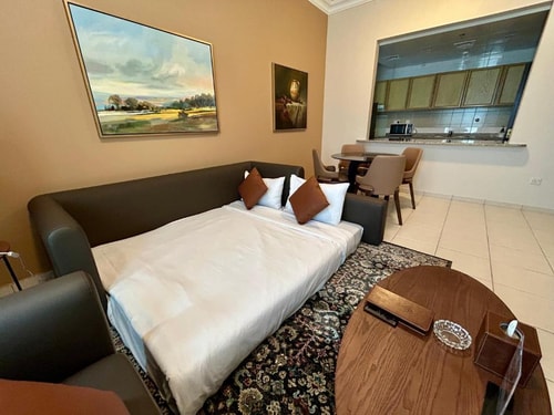 Family One Bedroom Apartment Near Medeor Hospital 6 Luxury Bookings