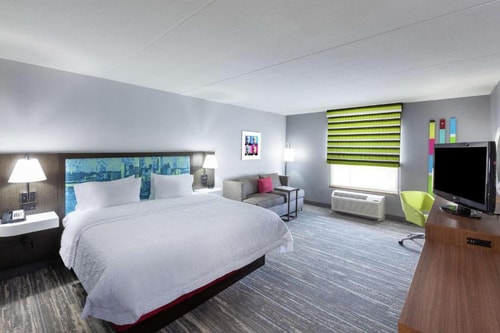 King Room Near IAH Airport Area HOU 1 Luxury Bookings