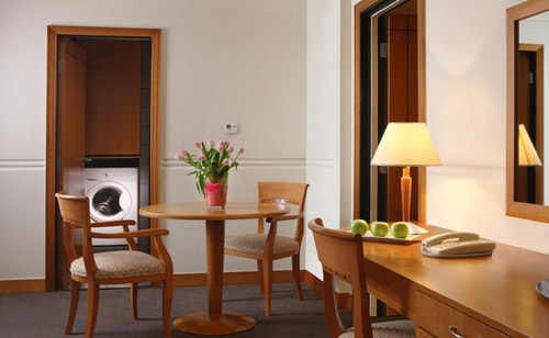 Deluxe Suite Near Port Saeed Plaza Dubai 4 Luxury Bookings