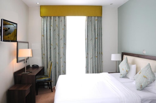 Double Or Twin Room Near Cleveland Square LON 6 Luxury Bookings