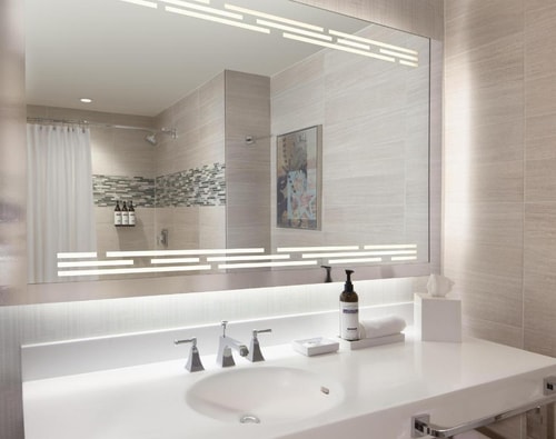 Queen Room Near Reunion Tower DAL 2 Luxury Bookings