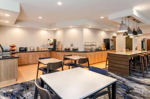 King Room Near Black Rock Coffee Bar HOU 7 Luxury Bookings