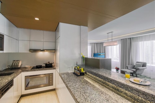 2 Bedroom Near Skyline Residence Sheikh Zayed Road 5 Luxury Bookings