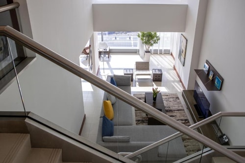 Three Bedroom Duplex Residence Near WTC Metro 6 Luxury Bookings
