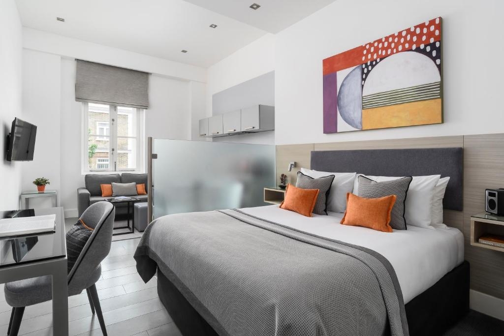 Studio Suite Near Philbeach Gardens LON Luxury Bookings