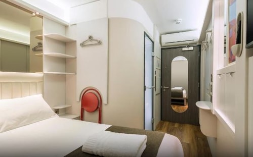 Double Room Near Meridian Movement LON 2 Luxury Bookings