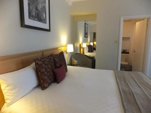 Standard Double Room Near Russell Square LON 2 Luxury Bookings