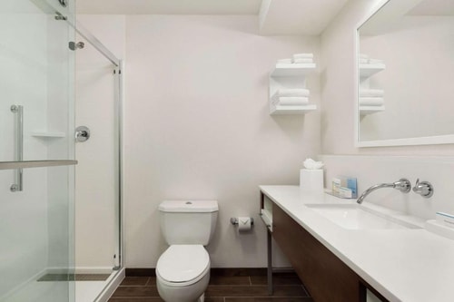 King Room Near To William P Hobby Airport HOU 5 Luxury Bookings