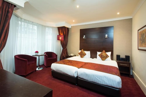 Deluxe Double Room Near Morita Estates LON 1 Luxury Bookings