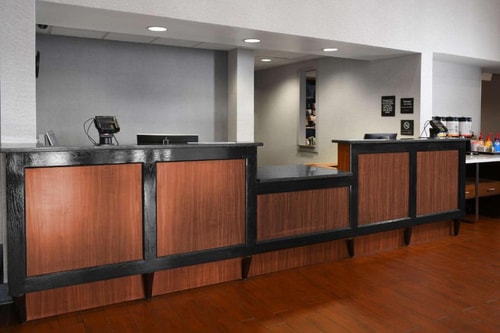 King Room Near Texas Oncology Medical Center HOU 5 Luxury Bookings