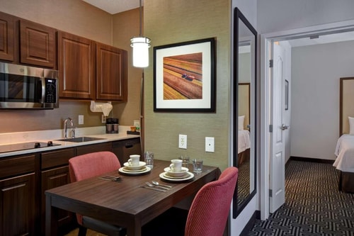 One Bedroom King Suite Near North green Park HOU 2 Luxury Bookings