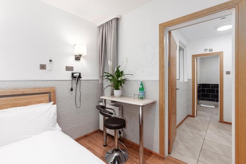 Executive Apartment Near Sobell Leisure Centre LON 3 Luxury Bookings